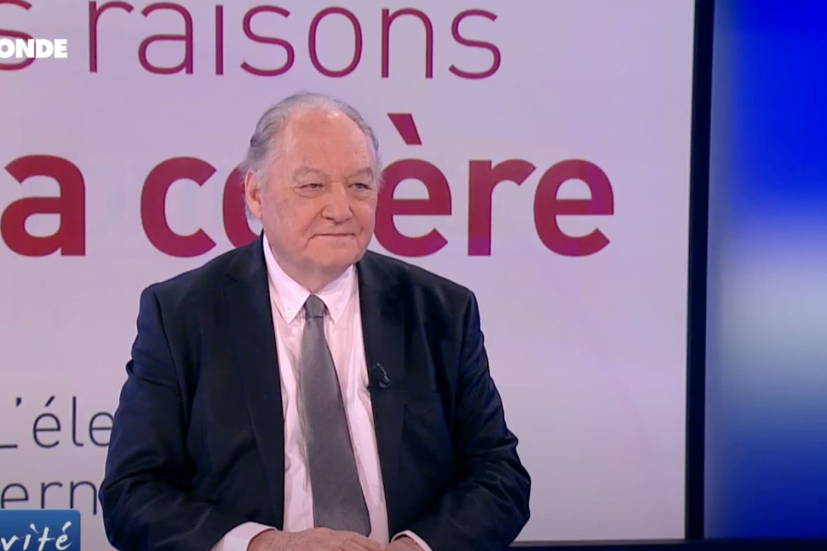 Roland Cayrol fortune : quel est le patrimoine du politologue médiatique ?